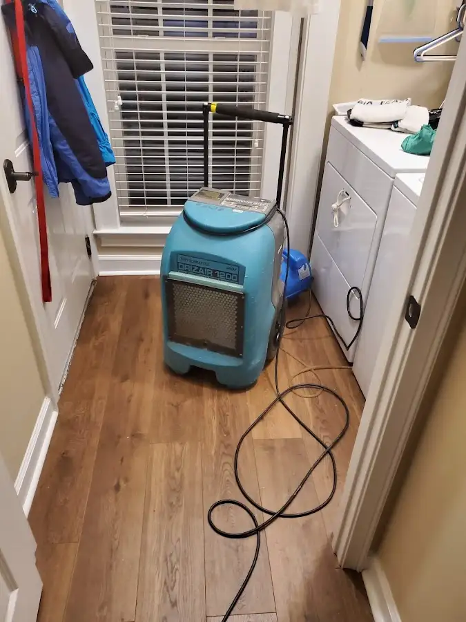 Commercial dehumidifier deployed for Flood Damage Cleanup in Waihee-Waiehu